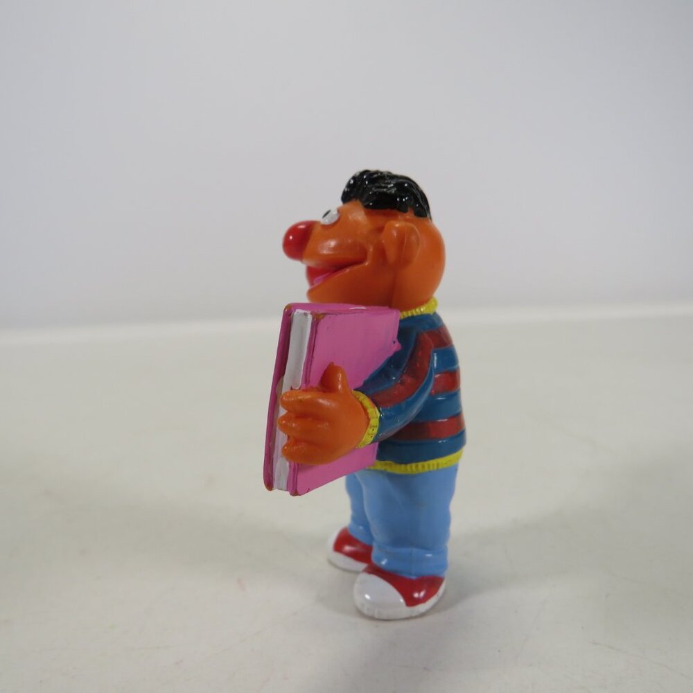 Ernie School Sesame Street Figure 2.5" tall - Picture 3 of 9